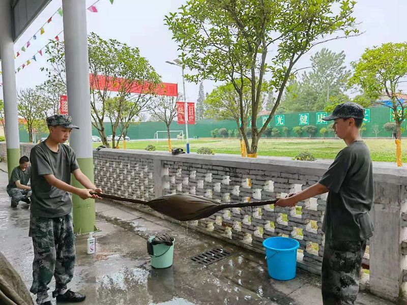 湖北黄冈哪有难题青少年教育学校(图1)