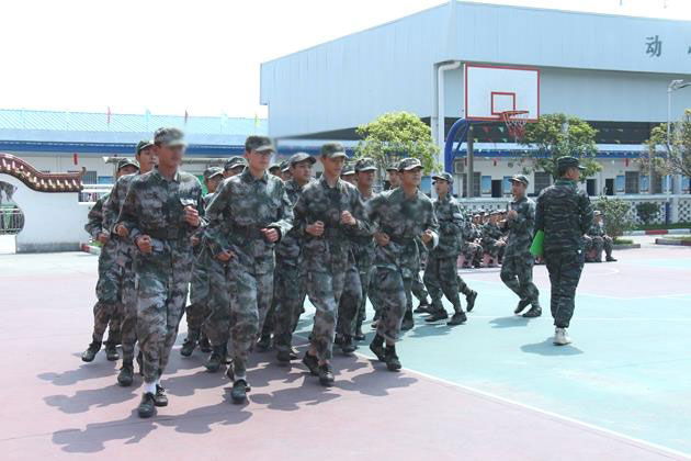 为什么孩子会游戏成瘾？解决孩子游戏成瘾的方法(图1)