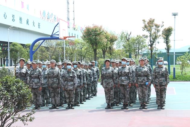 家庭教育的八大误区导致家长和孩子离心离德(图1)