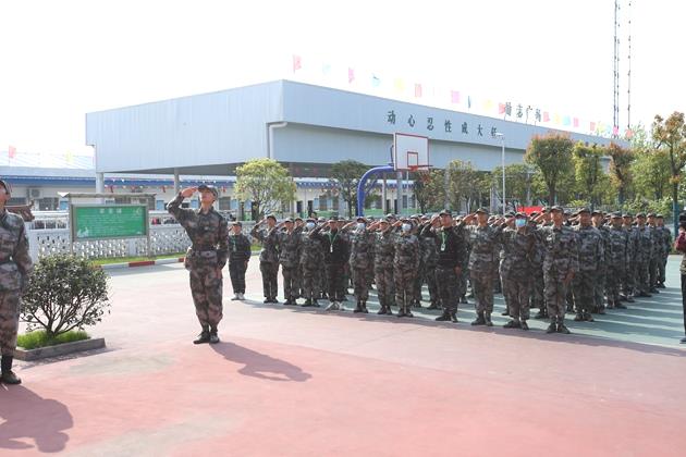 青少年特训学校：给家长一些预防孩子网络成瘾的建议(图1)