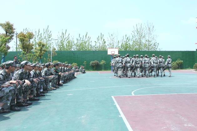 湖北襄阳早恋小孩成长学校怎么管理(图1) 湖北襄阳早恋小孩成长学校怎么管理(图1)